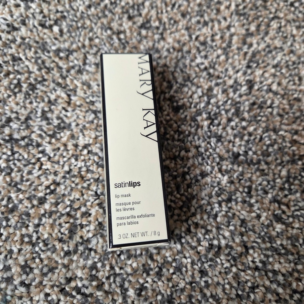 Mary Kay Satin Lips Lip Mask 0.3 oz 8g Exfoliating Treatment New in Box
